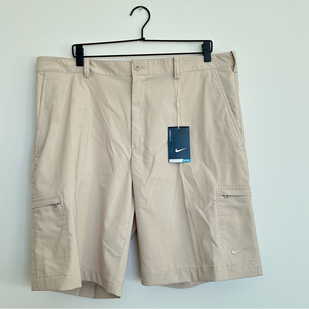 Nike Golf NWTs short men’s 38